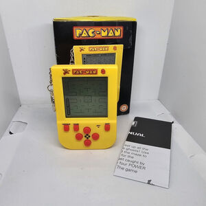 PacMan Classic Arcade Game Hand-Held Console Keyring Keychain Novelty Gift WORKS